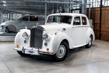 Bentley Andere 45.188 km 29.890 &euro; Düsseldorf 40591