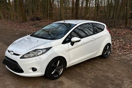 Ford Fiesta 132.800 km 3.800 &euro; Brühl 50321