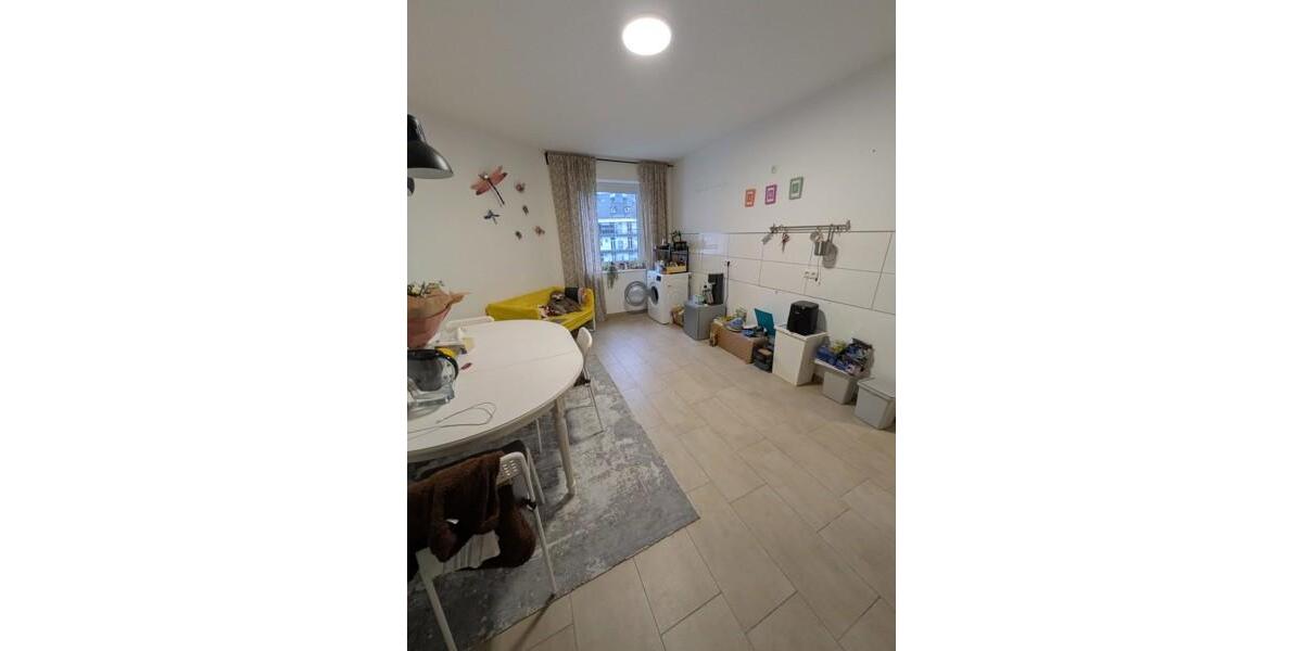 Etagenwohnung Düsseldorf Flingern Süd - 3 Zimmer, 82 m&sup2;, 979&euro; | Angebot:24723634