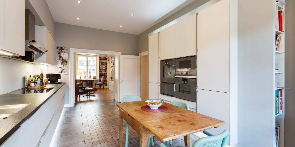 Etagenwohnung Düsseldorf Golzheim - 6 Zimmer, 250 m&sup2;, 2.150.000&euro; | Angebot:26016725