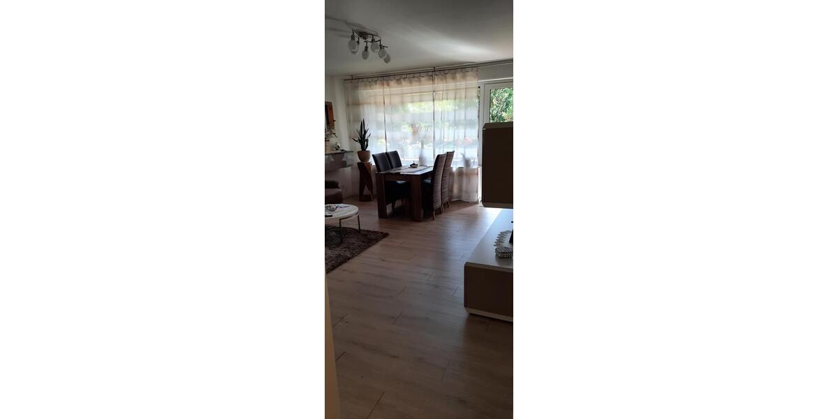Etagenwohnung Meerbusch - 3 Zimmer, 75 m&sup2;, 1.250&euro; | Angebot:26521313