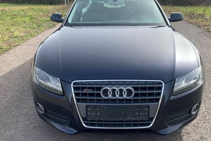 Audi A5 105.000 km 9.900 &euro; Köln/Poll 51105