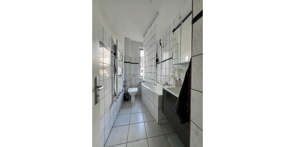 Etagenwohnung Düsseldorf Stadtbezirk 5 - 3 Zimmer, 73 m&sup2;, 1.070&euro; | Angebot:25944910