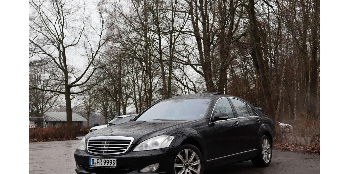 Mercedes-Benz S 500 242.000 km 11.499 &euro; Düsseldorf 40213
