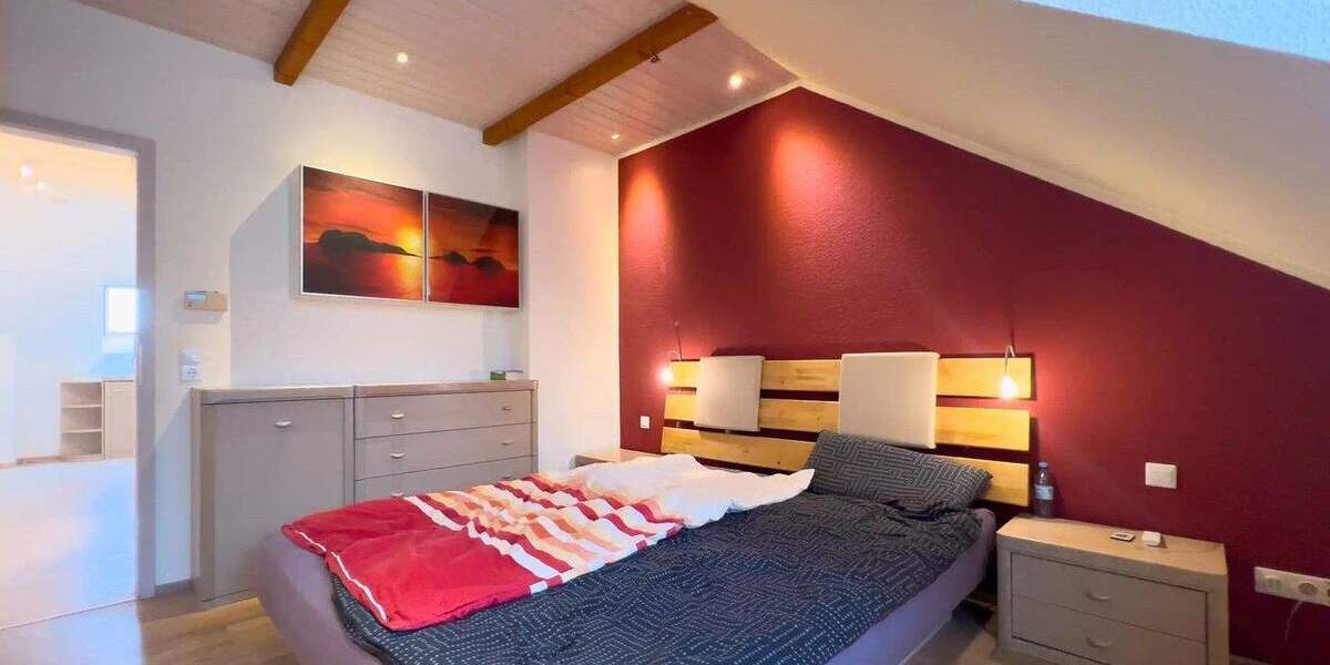 Doppelhaushälfte Solingen Höhscheid - 6 Zimmer, 171 m&sup2;, 519.000&euro; | Angebot:25698476