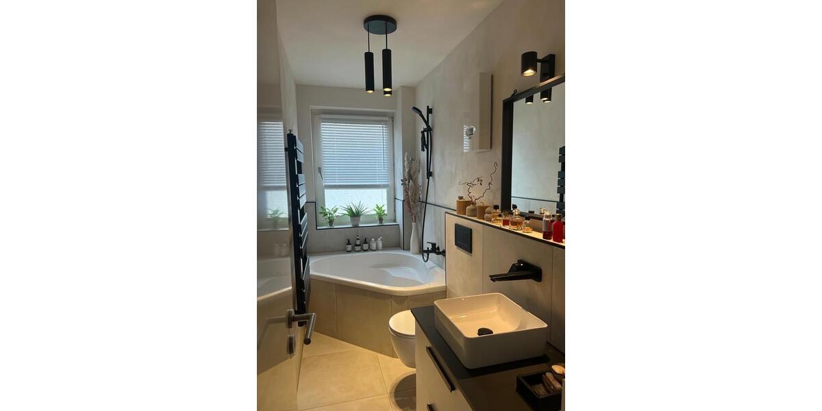 Etagenwohnung Düsseldorf Stadtbezirk 9 - 3 Zimmer, 59 m&sup2;, 270.000&euro; | Angebot:26014633