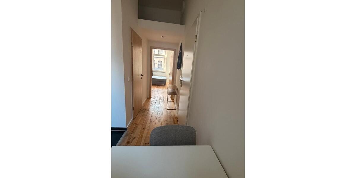 Hochparterre Köln Rodenkirchen - 1 Zimmer, 30 m&sup2;, 1.050&euro; | Angebot:26221220