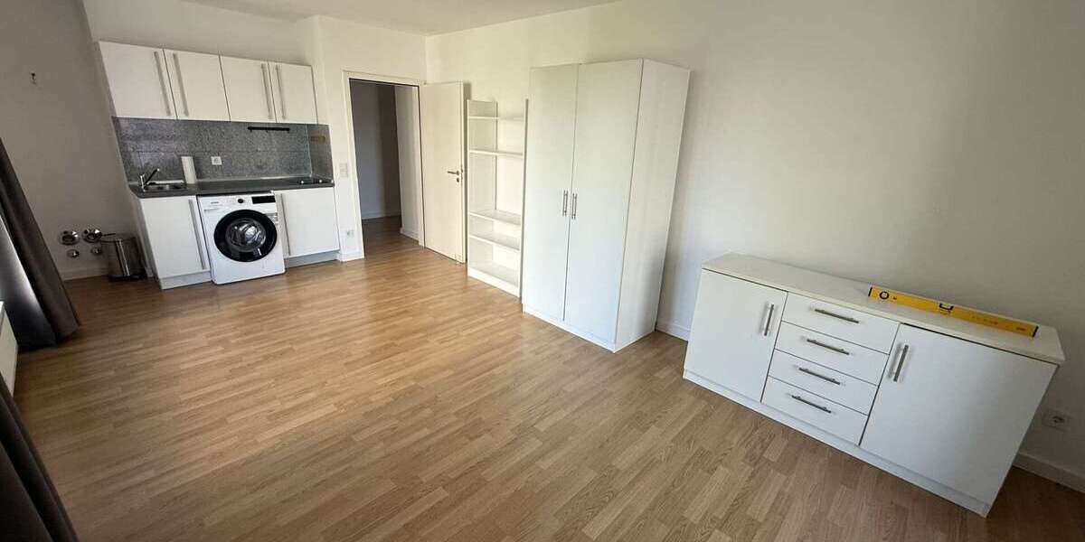 Etagenwohnung Köln / Deutz Deutz - 1 Zimmer, 28 m&sup2;, 850&euro; | Angebot:27332062