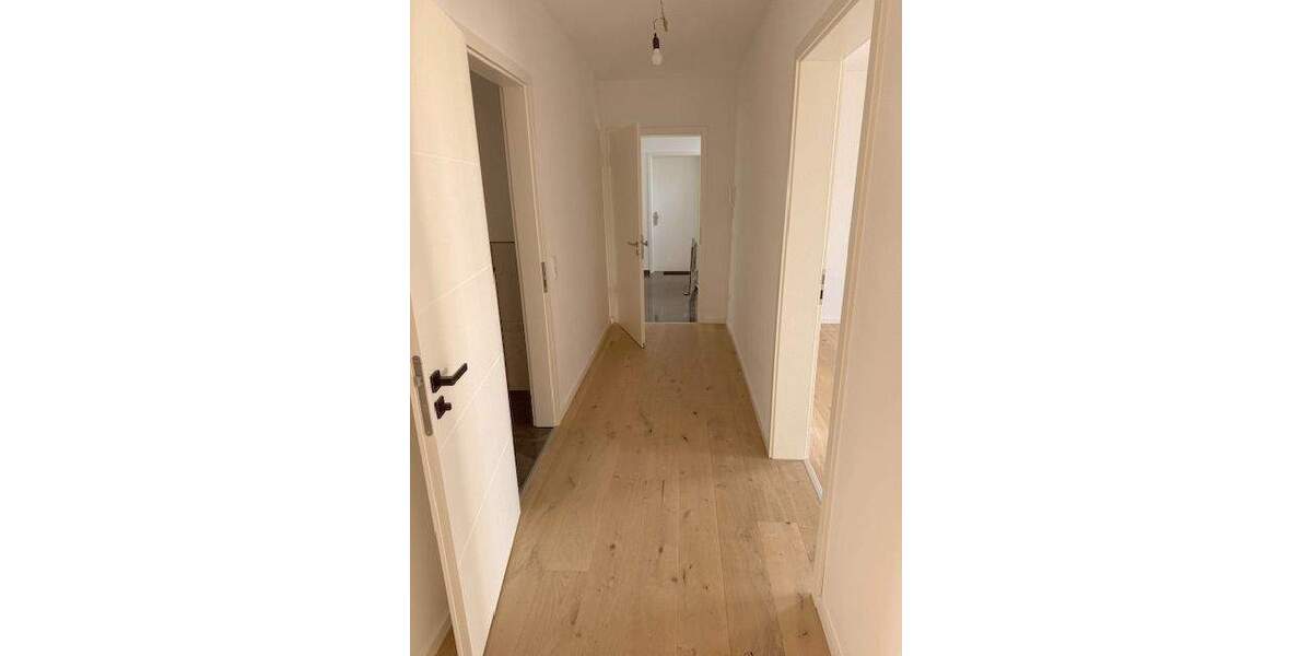 Etagenwohnung Kaarst Vorst - 3 Zimmer, 138 m&sup2;, 2.070&euro; | Angebot:25820113