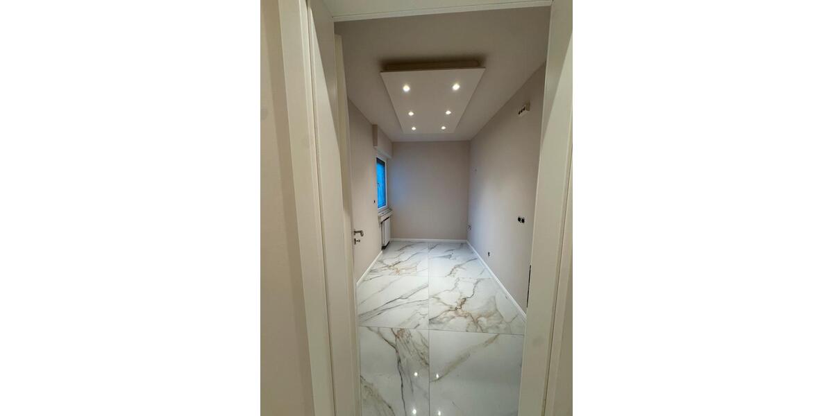 Erdgeschoßwohnung Köln Kalk - 3 Zimmer, 80 m&sup2;, 1.590&euro; | Angebot:25894306