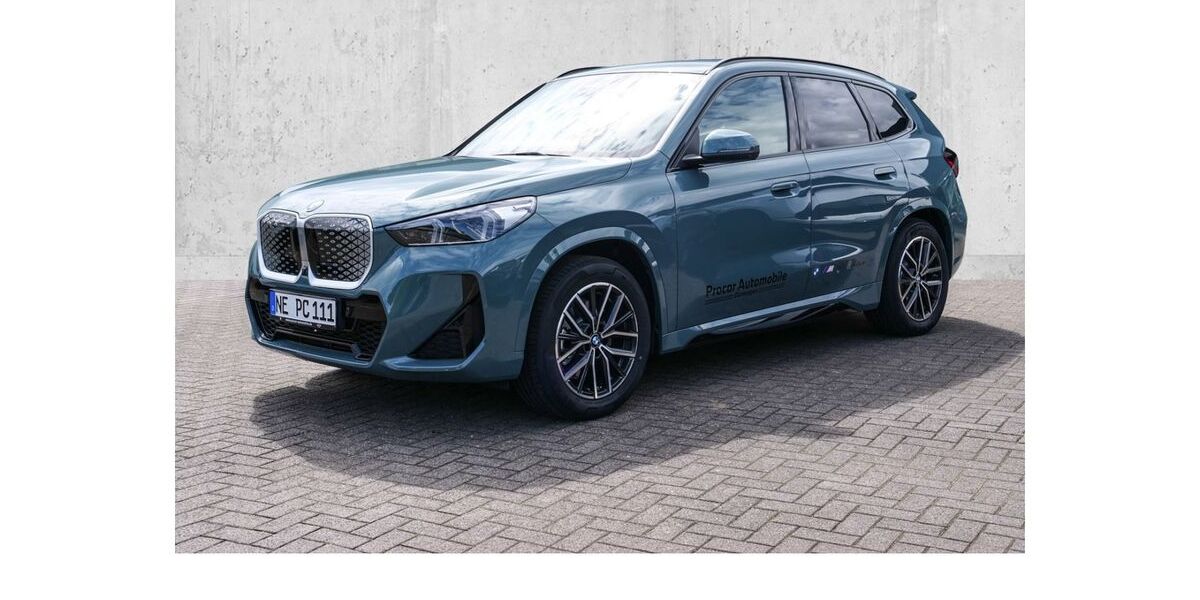 BMW iX1 2.999 km 70.600 &euro; Dormagen 41540