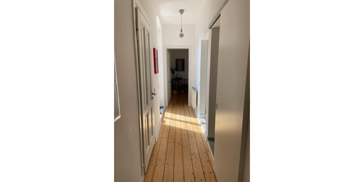Etagenwohnung Köln Ehrenfeld - 2 Zimmer, 60 m&sup2;, 1.000&euro; | Angebot:25877171