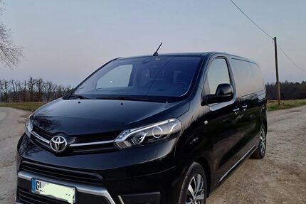 Toyota Proace (Verso) 95.000 km 35.500 &euro; Wermelskirchen 42929