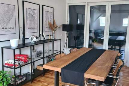 Wohnung Düsseldorf Pempelfort - 4 Zimmer, 95 m&sup2;, 1.300&euro; | Angebot:25846216