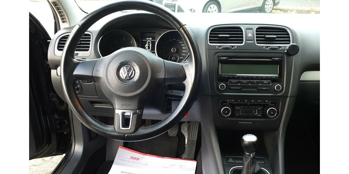 VW Golf 1.6TDi TEAM neuer ZAHNRIEMEN KLIMAAUTOMATIK 159.855 km 7.500 &euro; Köln 50858
