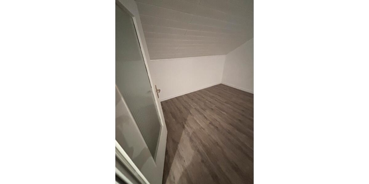 Dachgeschoßwohnung Köln Ehrenfeld - 1 Zimmer, 54 m&sup2;, 890&euro; | Angebot:25363527