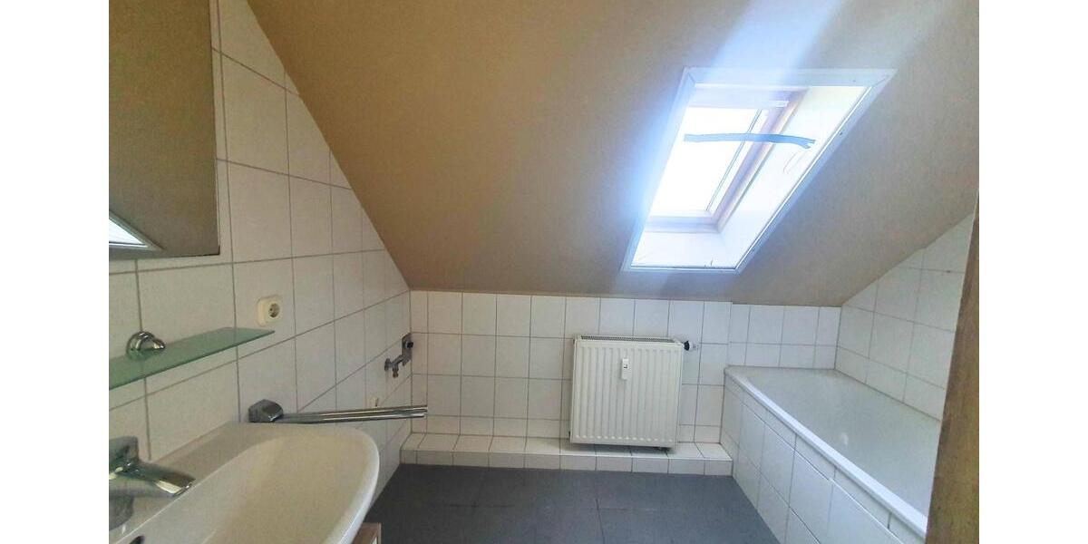 Dachgeschoßwohnung Leverkusen Opladen - 2 Zimmer, 45 m&sup2;, 495&euro; | Angebot:26636040