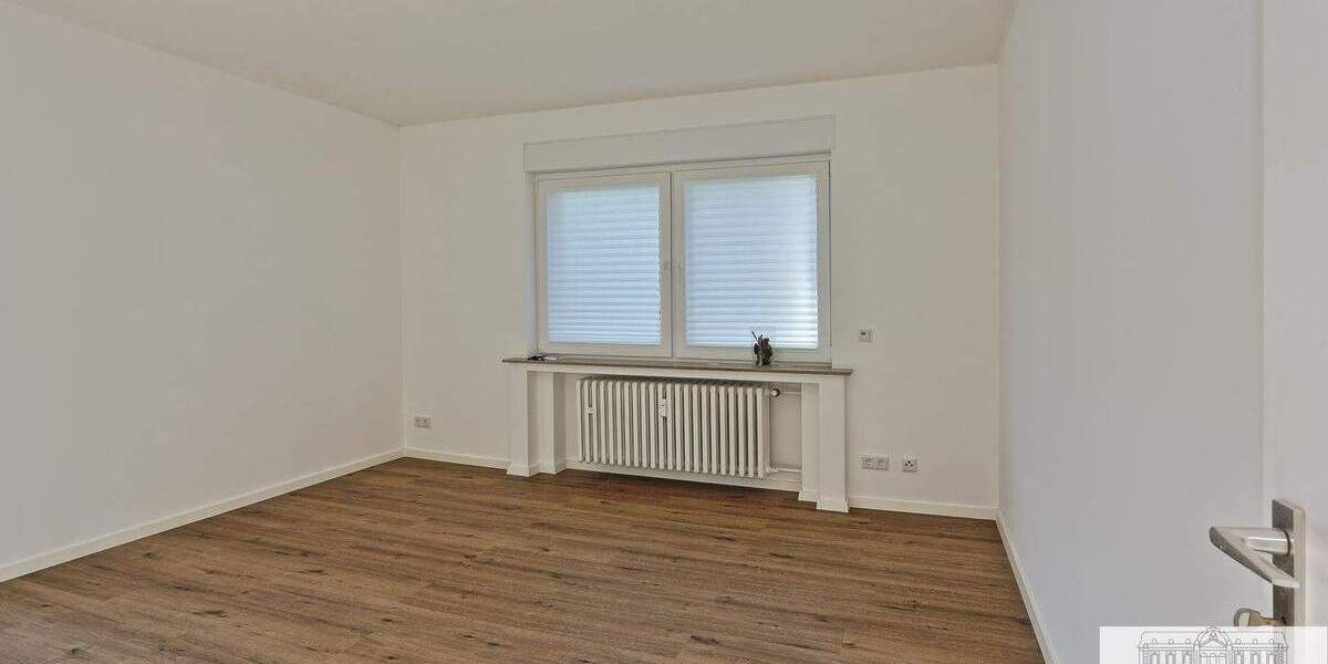 Mehrfamilienhaus, Wohnhaus Düsseldorf Hassels Hassels - 1 Zimmer, 266 m&sup2;, 849.000&euro; | Angebot:25660960
