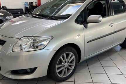 Toyota Auris 130.000 km 6.400 &euro; Leverkusen 51371
