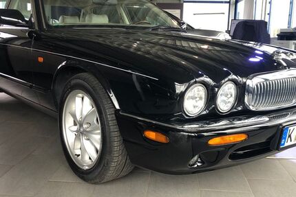 Jaguar XJ 63.539 km 19.900 &euro; Frechen 50226