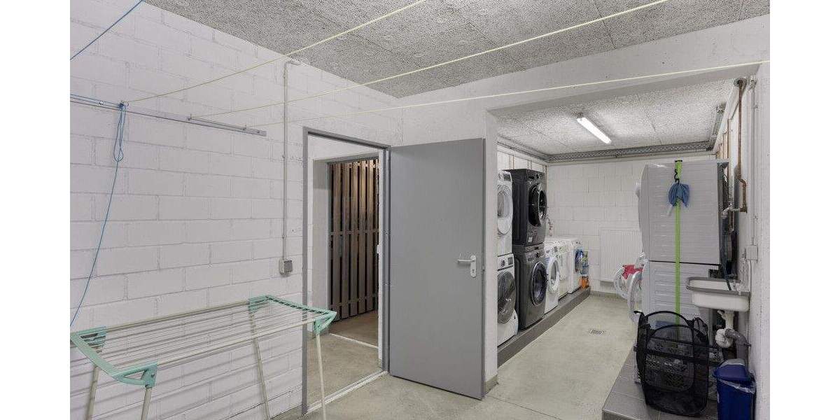 Top gepflegtes Neun-Familienhaus in guter Lage von Bergisch-Gladbach - Mehrfamilienhaus, Wohnhaus Bergisch Gladbach Gladbach | Angebot:23973693