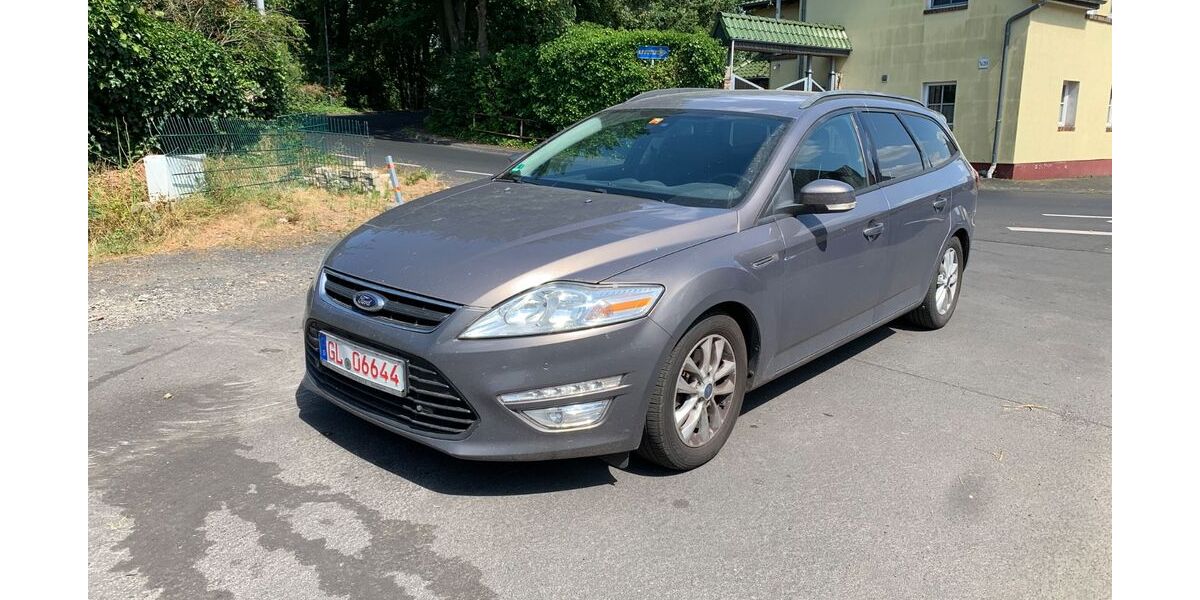 Ford Mondeo 300.000 km 1.999 &euro; Bergisch Gladbach 51465