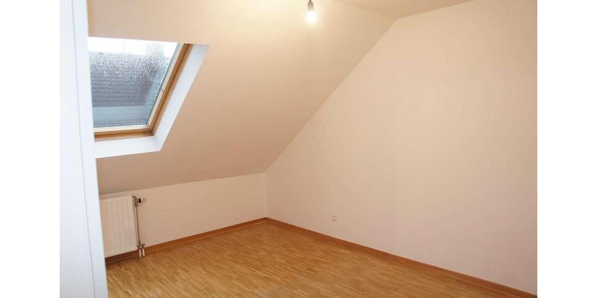 Dachgeschoßwohnung Leverkusen - 2 Zimmer, 55 m&sup2;, 950&euro; | Angebot:26688552