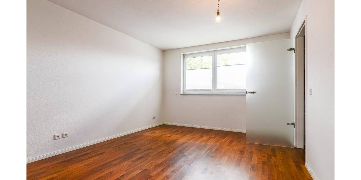 Etagenwohnung Leverkusen Opladen - 3 Zimmer, 149 m&sup2;, 1.800&euro; | Angebot:26675048