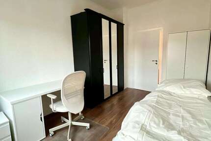 Zimmer Düsseldorf Mörsenbroich - 690&euro; | Angebot:23456042
