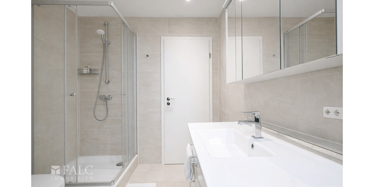 Einfamilienhaus Köln Esch/Auweiler - 8 Zimmer, 288 m&sup2;, 1.099.000&euro; | Angebot:25696534