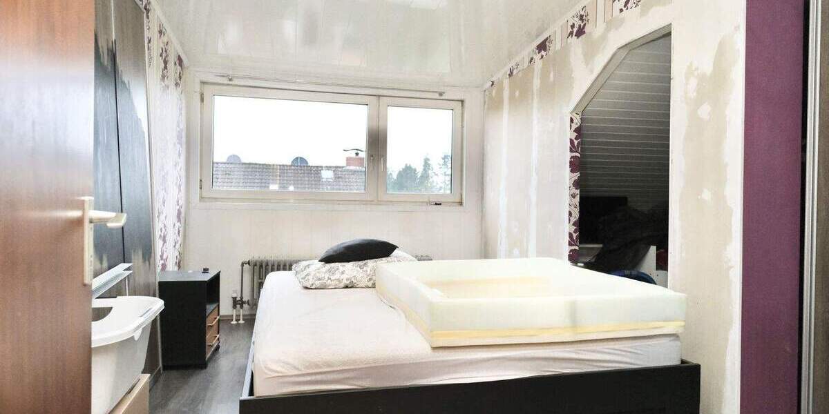 Etagenwohnung Neuss Rosellen - 4 Zimmer, 96 m&sup2;, 239.000&euro; | Angebot:25687337