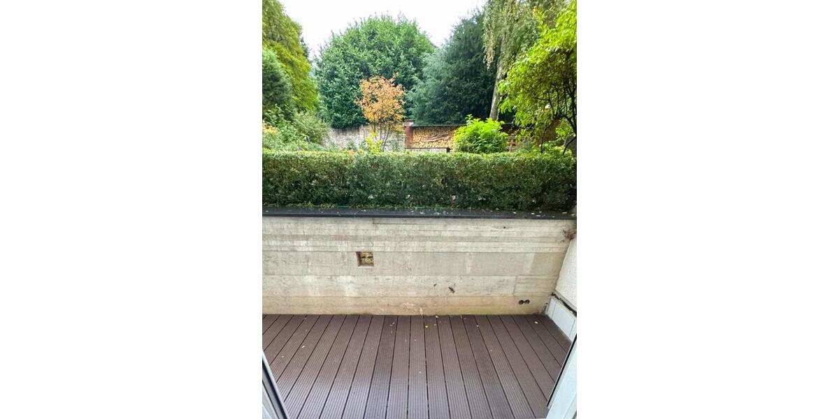 Köln, mitten drin - trotzdem absolut ruhig außergewöhnliche 3-Zimmer Wohnung, ca. 100 m² große Terrasse und Stellplatz - Terrassenwohnung Köln Innenstadt | Angebot:26664145