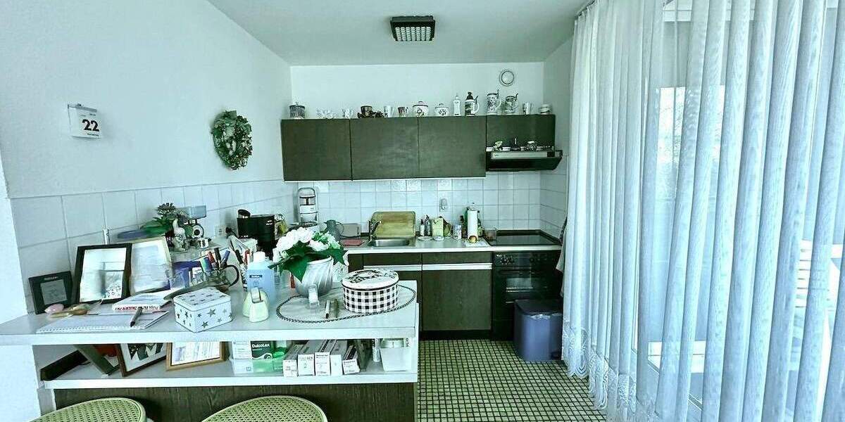 Etagenwohnung Köln Niehl - 2 Zimmer, 72 m&sup2;, 279.000&euro; | Angebot:25736812