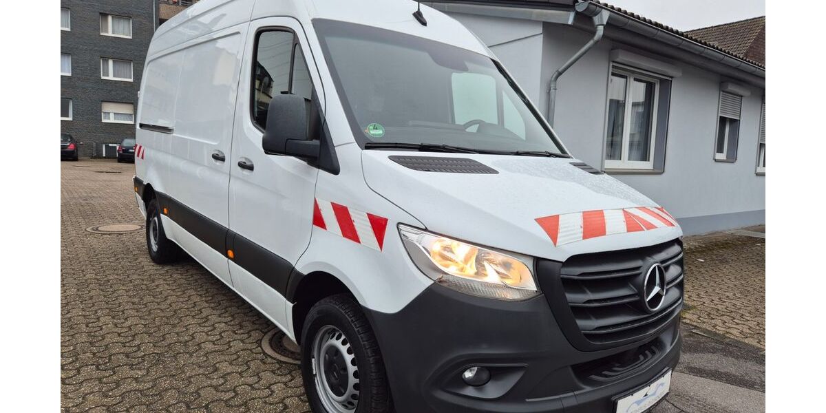 Mercedes-Benz Sprinter 196.000 km 21.999 &euro; Düsseldorf 40591