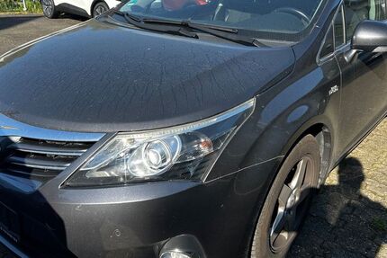 Toyota Avensis 237.800 km 7.000 &euro; Köln 51145