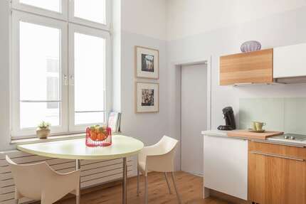 Zimmer Köln Innenstadt - 1 Zimmer, 1.670&euro; | Angebot:25427420