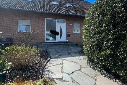 Wohnung Burscheid - 4 Zimmer, 125 m&sup2;, 1.450&euro; | Angebot:25961222