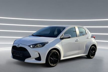 Toyota Yaris 33.955 km 15.780 &euro; Köln 51149