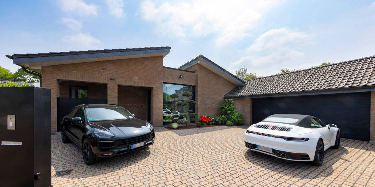 Bungalow Neuss Stadionviertel - 8 Zimmer, 242 m&sup2;, 2.400.000&euro; | Angebot:26585137