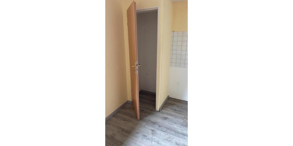 Etagenwohnung Monheim am Rhein - 1 Zimmer, 63 m&sup2;, 630&euro; | Angebot:25721953