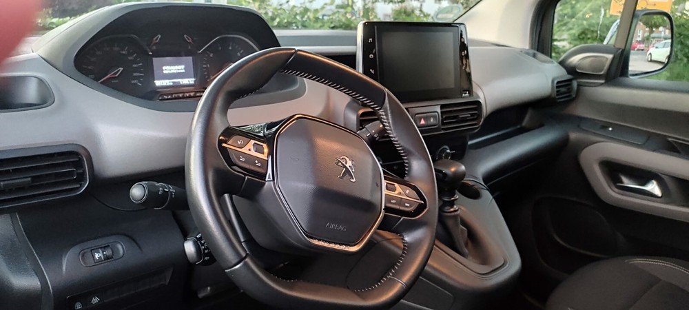 Peugeot Rifter L1 Active PureTech 110 81.000 km 15.900 &euro; Köln 50667