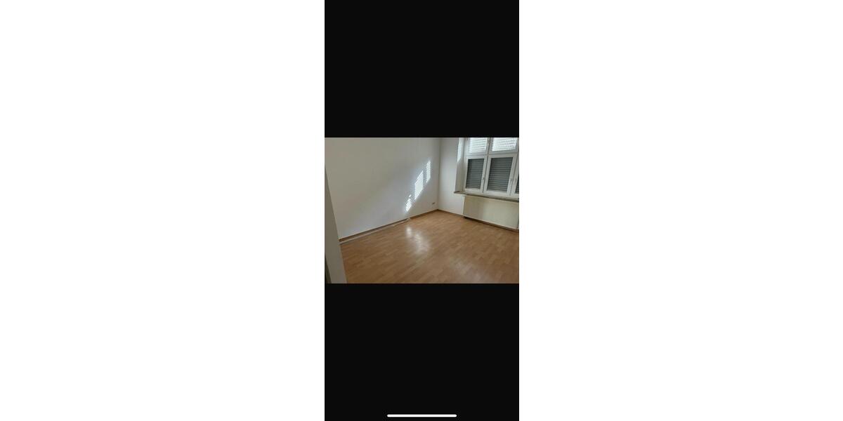 Erdgeschoßwohnung Solingen Wald - 2 Zimmer, 34 m&sup2;, 450&euro; | Angebot:26609182