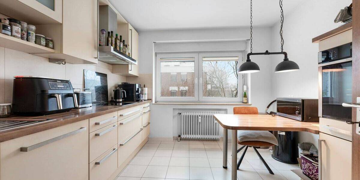 Etagenwohnung Neuss Grimlinghausen - 3 Zimmer, 86 m&sup2;, 379.000&euro; | Angebot:25938947