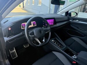 VW GOLF VIII 2.0 TDI Active +Ambiente+CarPlay+Navi+ 71.775 km 21.444 &euro; Meerbusch 40667