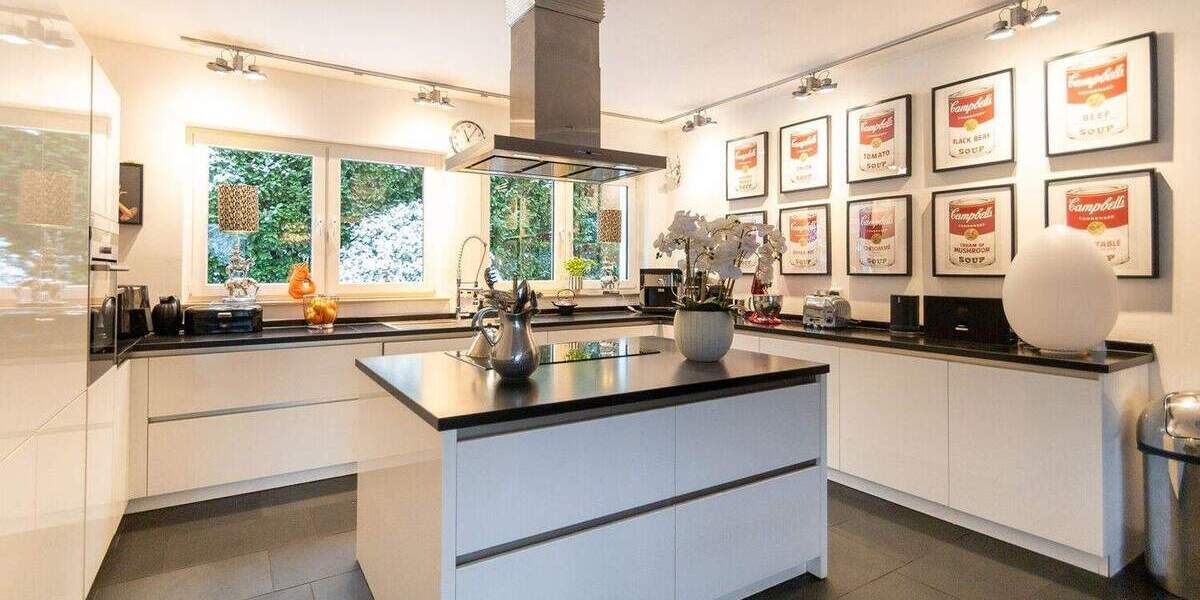 Einfamilienhaus Neuss Selikum - 9 Zimmer, 390 m&sup2;, 1.750.000&euro; | Angebot:25688844