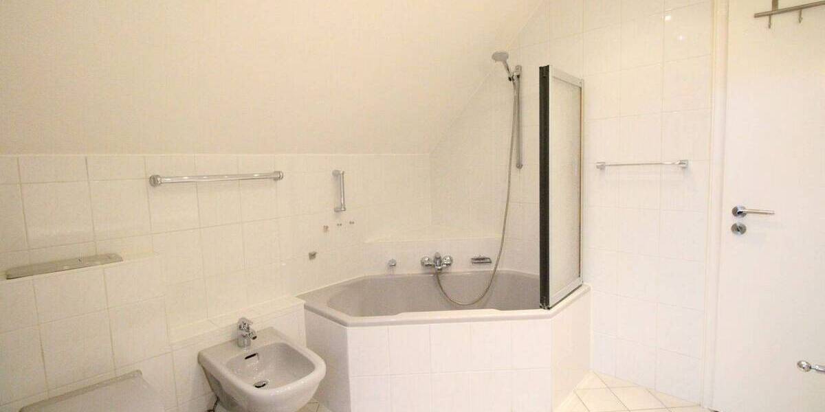 Einfamilienhaus Meerbusch Osterath - 4 Zimmer, 167 m&sup2;, 780.000&euro; | Angebot:26710061