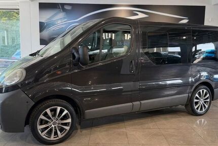 Opel Vivaro 173.553 km 8.290 &euro; Ratingen 40880