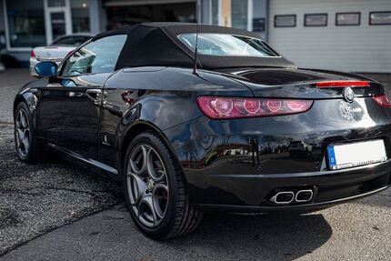 Alfa Romeo Spider 13.800 km 33.900 &euro; Remscheid 42855