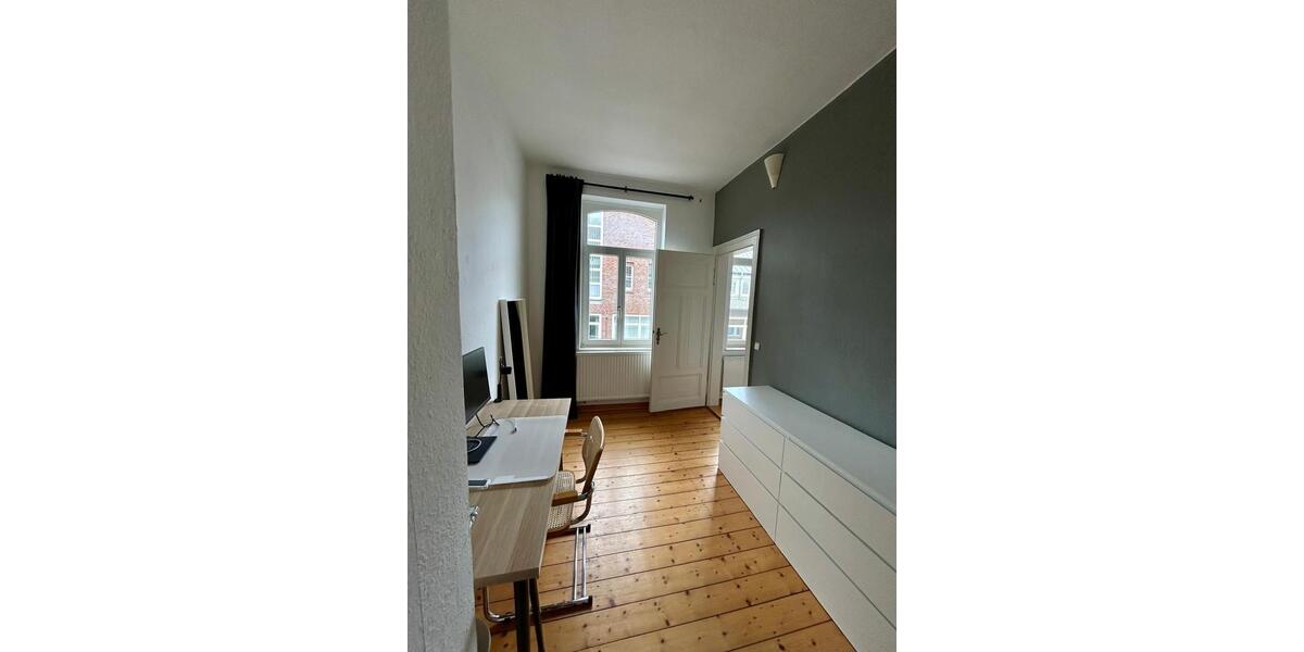 Etagenwohnung Düsseldorf Oberbilk - 3 Zimmer, 77 m&sup2;, 1.600&euro; | Angebot:25991564