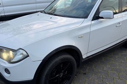 BMW X3 146.000 km 4.750 &euro; Neuss 41462